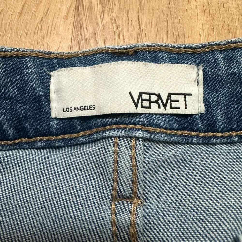 VERVET | Brielle Medium Wash High-Rise Wide Leg Crop Raw Hem Denim Jeans, 27 - Picture 8 of 11